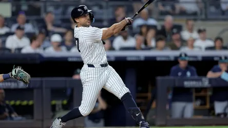Yankees Memukul Tiga Home Run dalam Kemenangan 10-3 atas Mariners